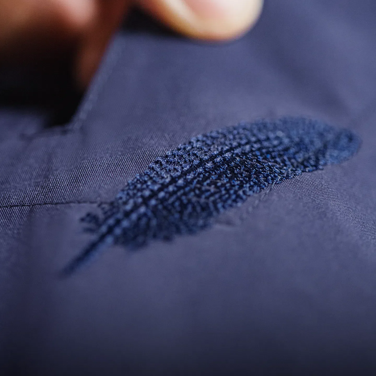 MADEN Vintage Feather V-Neck Polo
