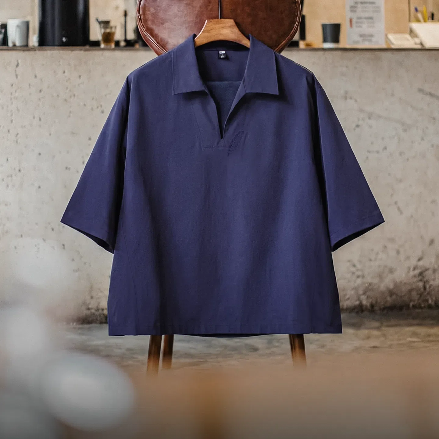 MADEN Vintage Feather V-Neck Polo