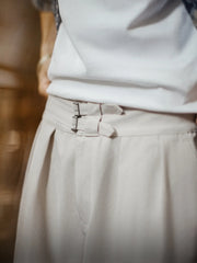 MADEN Minimalist Old Money Gurkha Pleated Wide-Leg Shorts