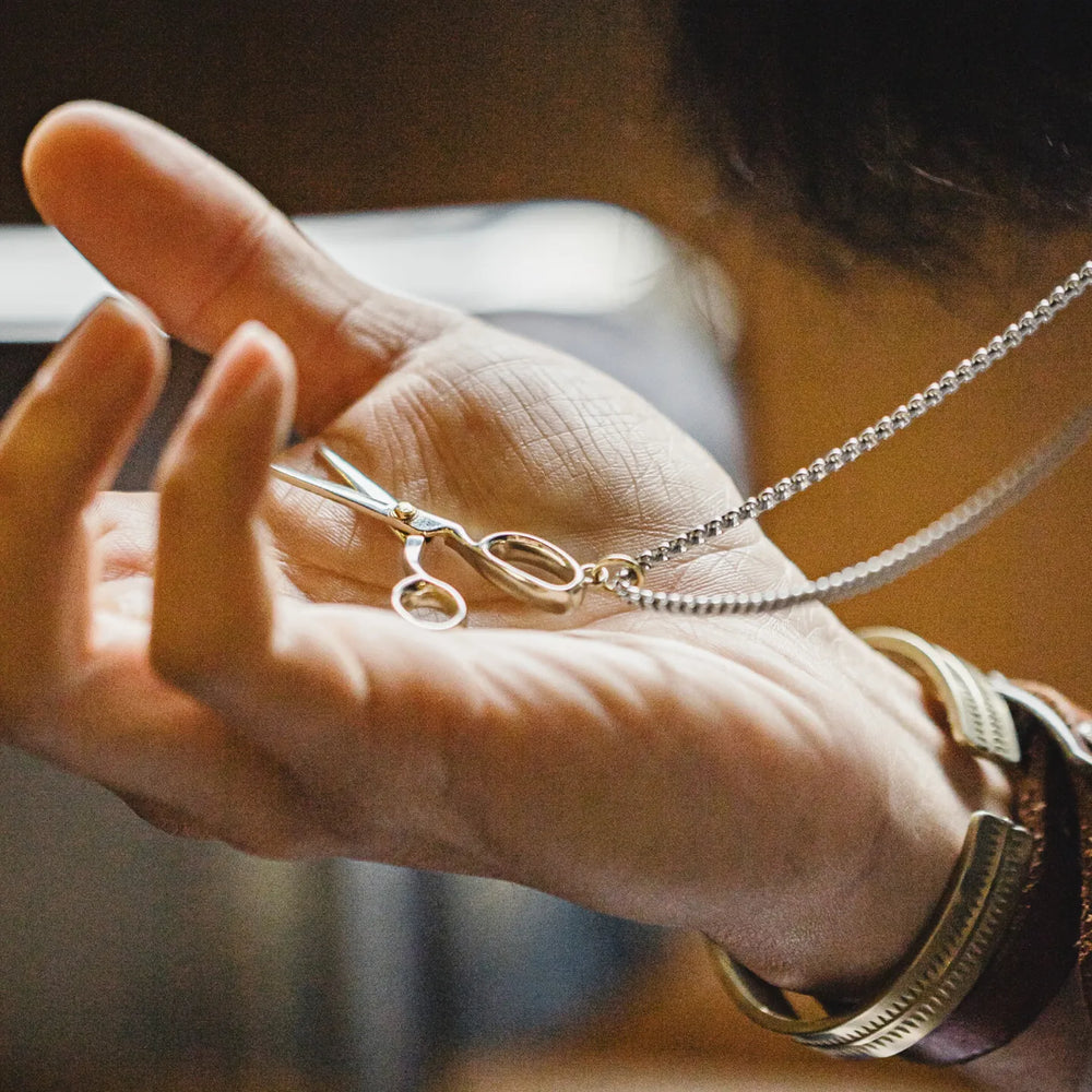 MADEN Vintage Scissors Pendant Necklace in White Brass