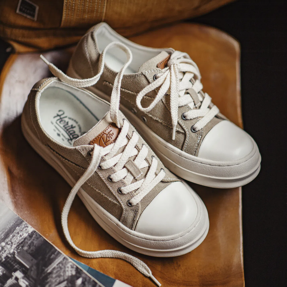 MADEN RO Vintage Canvas Sneakers