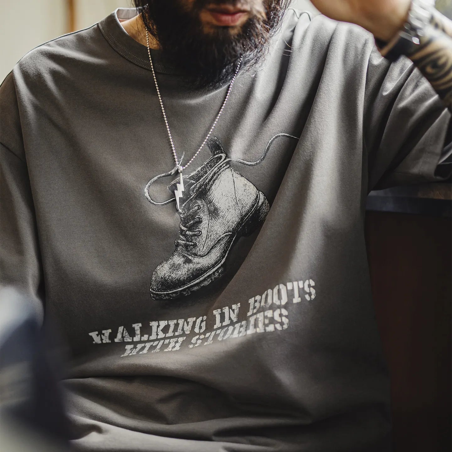 MADEN Vintage Distressed Brushed Tee