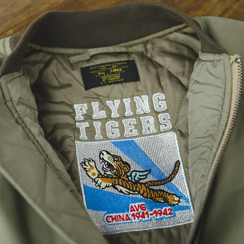 Chaqueta Bombardero MADEN Retro MA1 – Abrigo de Vuelo Grueso Estilo Béisbol con Bolsillo Interior para Hombre