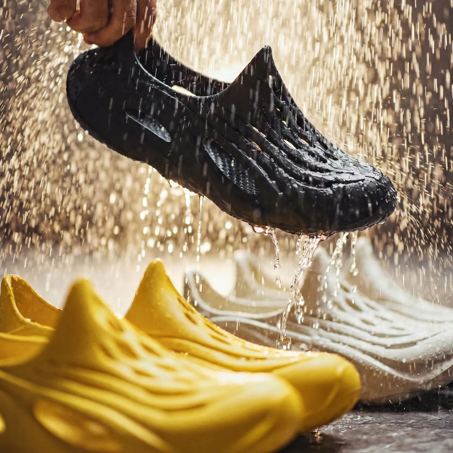 MADEN Shark-Fin Eva Clog for Outdoor Water Beach Wear
