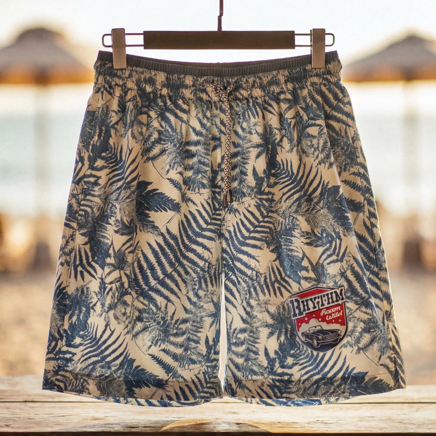 MADEN Shorts mit Strandurlaub-Print