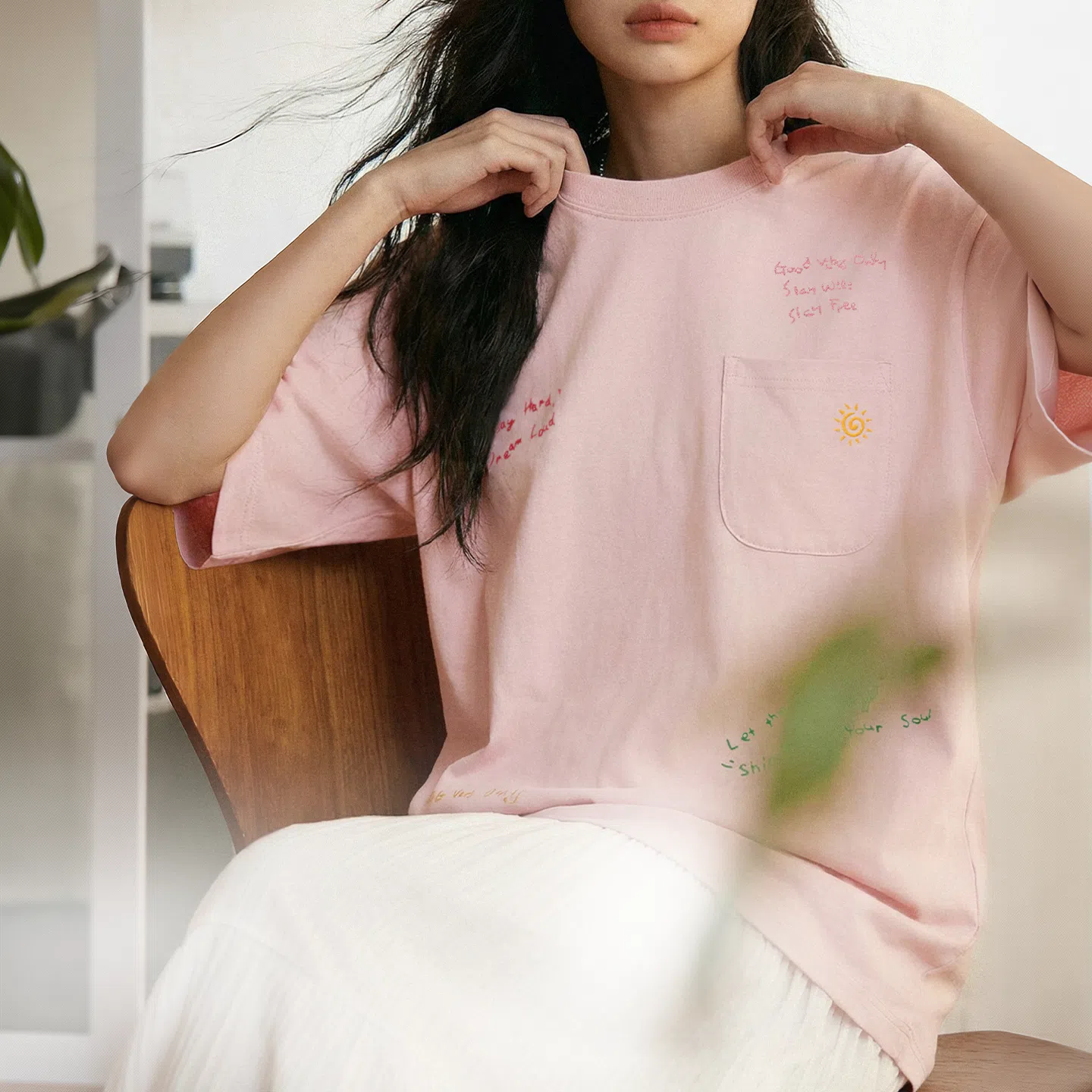 MADEN Women's Pink Pocket Embroidery Tee