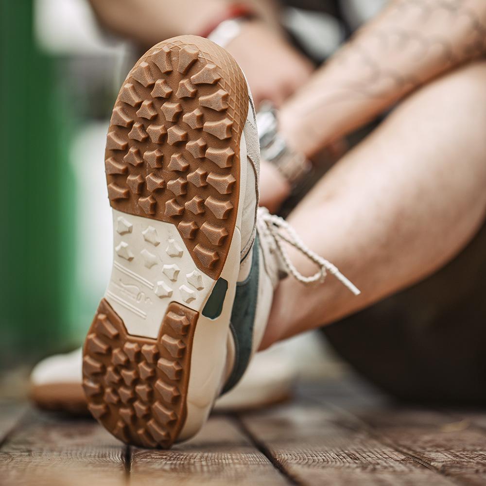 Chaussures de sport basses pour homme MADEN, en daim respirant, polyvalentes et décontractées, style rétro running. 