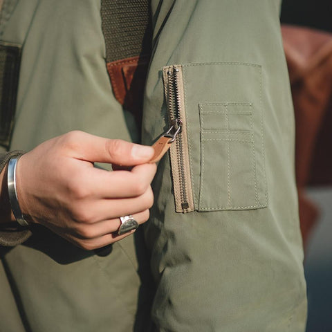 Chaqueta Bombardero MADEN Retro MA1 – Abrigo de Vuelo Grueso Estilo Béisbol con Bolsillo Interior para Hombre