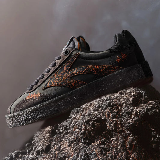 MADEN Grobe Plateau-Sneaker mit cracked Print