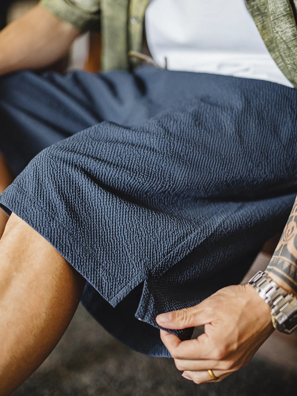 MADEN Lightweight Seersucker Textured Solid Casual Shorts