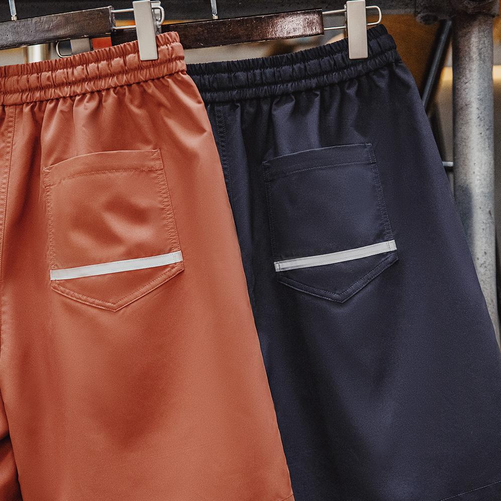 Pantalones cortos cargo utilitarios retro MADEN con seis bolsillos