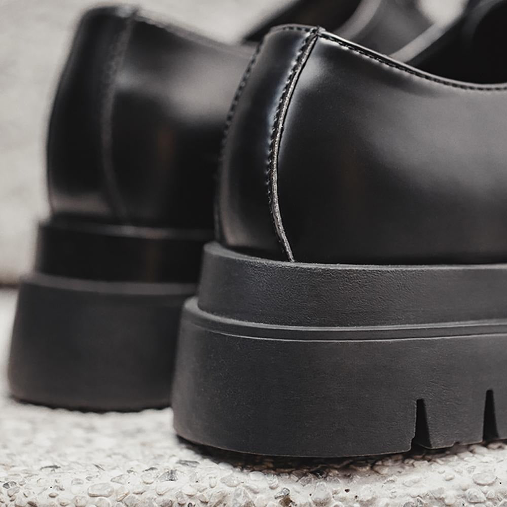 MADEN Schwarze Derby-Schuhe – Klobige Dicksohle