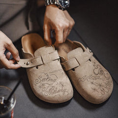 MADEN Damen Illustration Geschlossene Kork Slides Sandalen