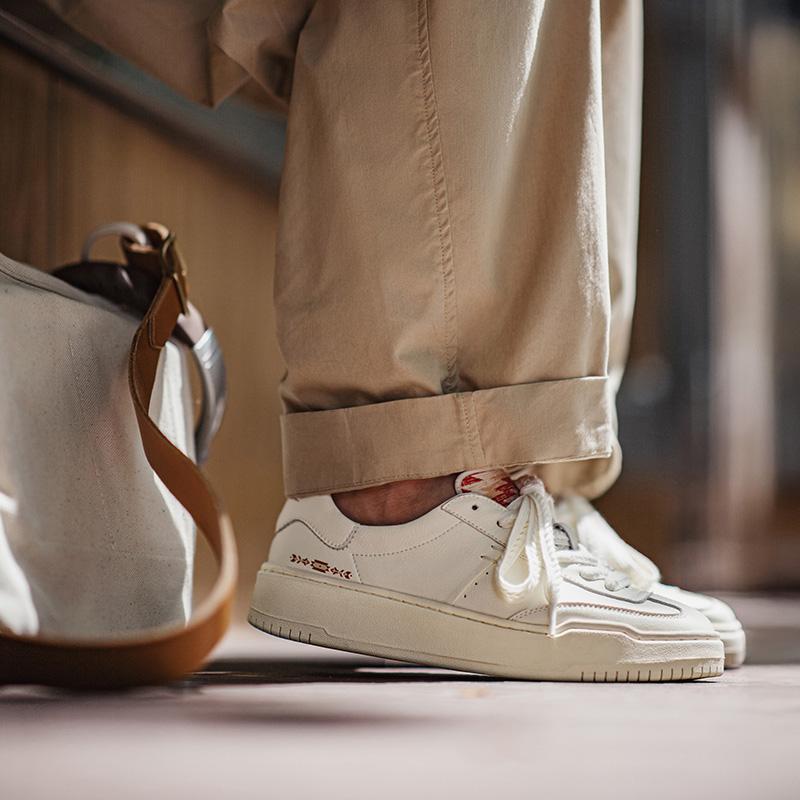 MADEN Navajo Embroidery White Sneakers