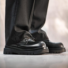 MADEN Schwarze Derby-Schuhe – Klobige Dicksohle
