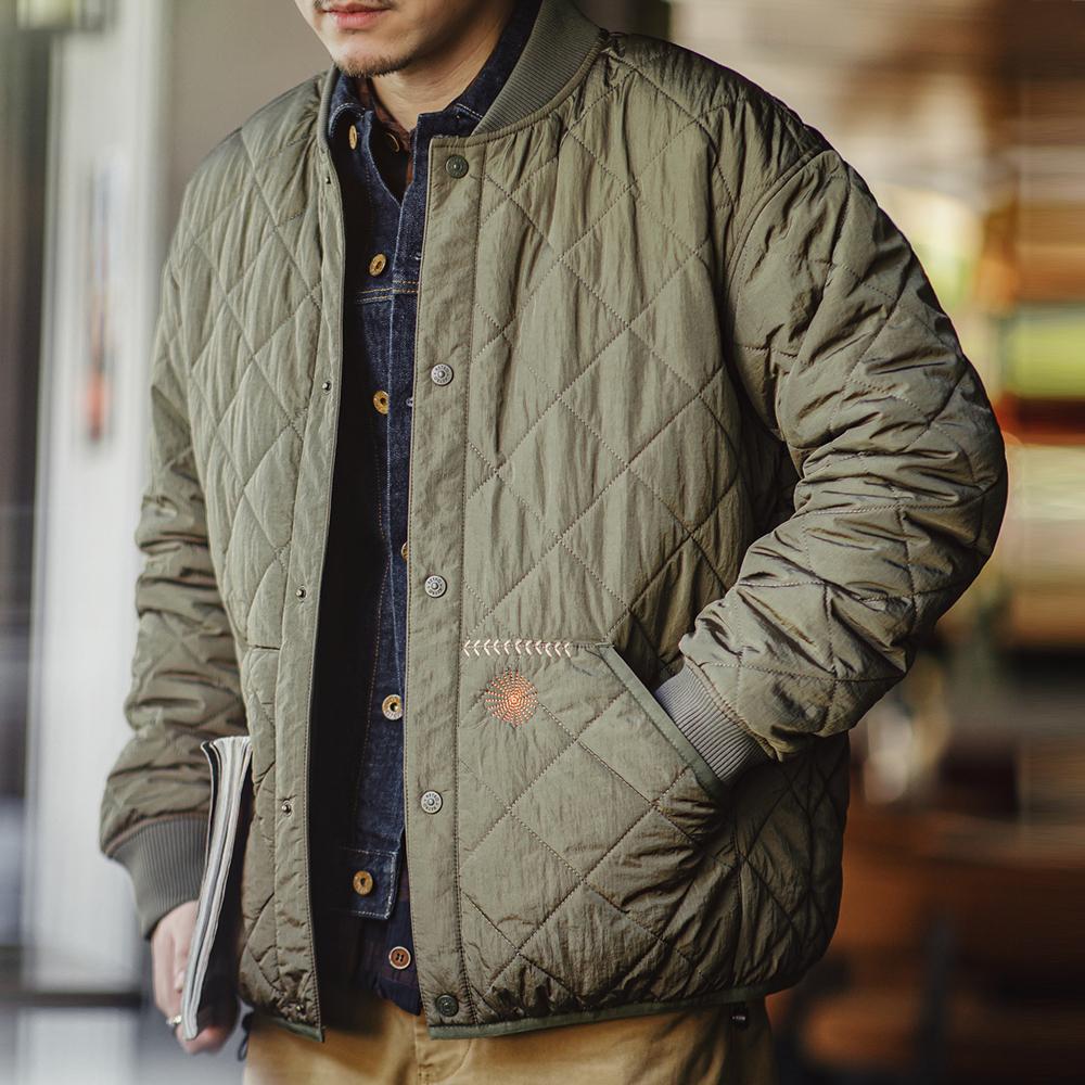 Chaqueta varsity acolchada de algodón de peso pesado para hombre MADEN