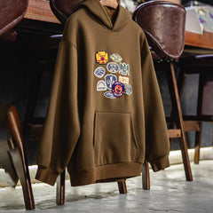 MADEN Brauner Hoodie mit Abzeichen-Stickerei - Fleecegefüttert