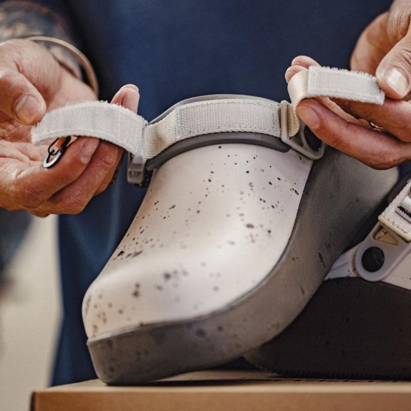MADEN "Zeppelin Airship" Cloud Slippers