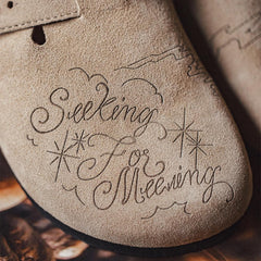 MADEN Damen Illustration Geschlossene Kork Slides Sandalen