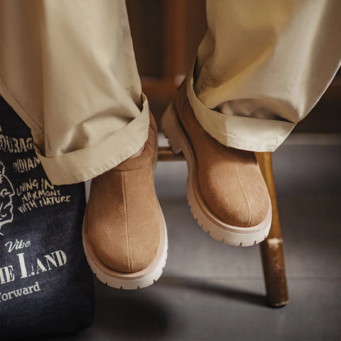 MADEN Herren Retro Fleecegefütterte braune Schneestiefel, gefütterte Slip-On-Stiefel mit dicker Sohle, niedrige Stiefeletten, warme Freizeitschuhe für Herbst und Winter 