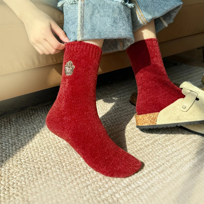 Chaussettes mi-mollet en peluche Maden pour femme, chaussettes d'hiver épaisses, chaudes et confortables en maille avec motif ours brodé, cadeau idéal pour le Nouvel An 