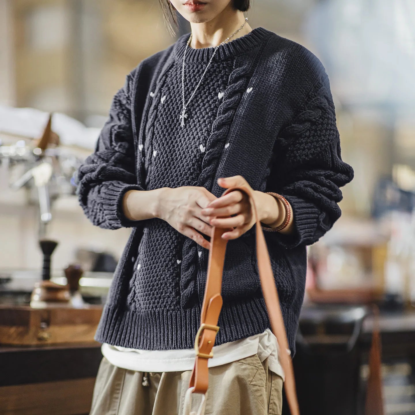 MADEN Strickpullover mit Zopfmuster und Herzmotiv