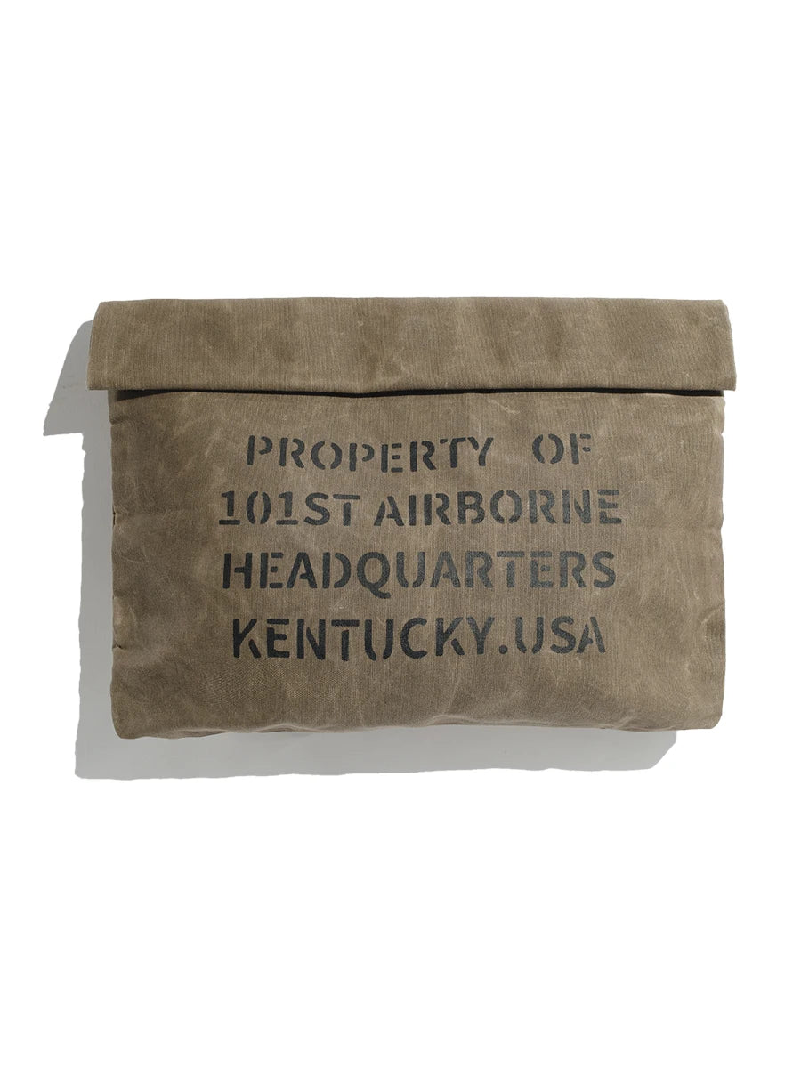 Bolso de mano para hombre MADEN de lona encerada con aceite – Cartera sobre vintage caqui con cierre magnético