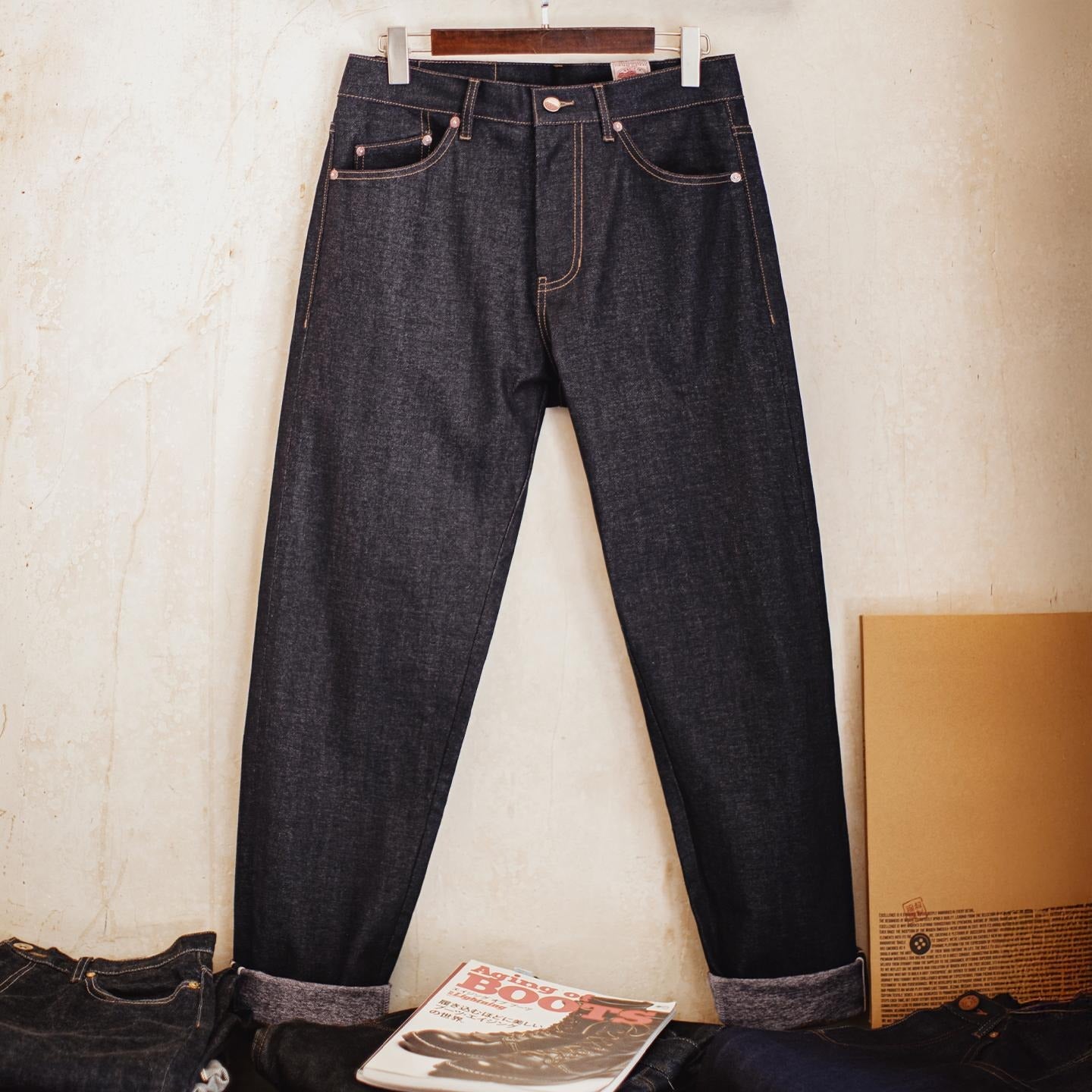 MADEN Karmesinrote Denim Jeans – Selvedge Raw Denim