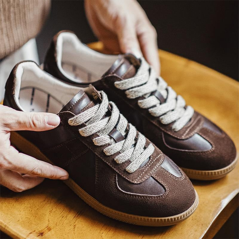 MADEN Retro Braune Wildleder Schuhe mit klobiger Sohle