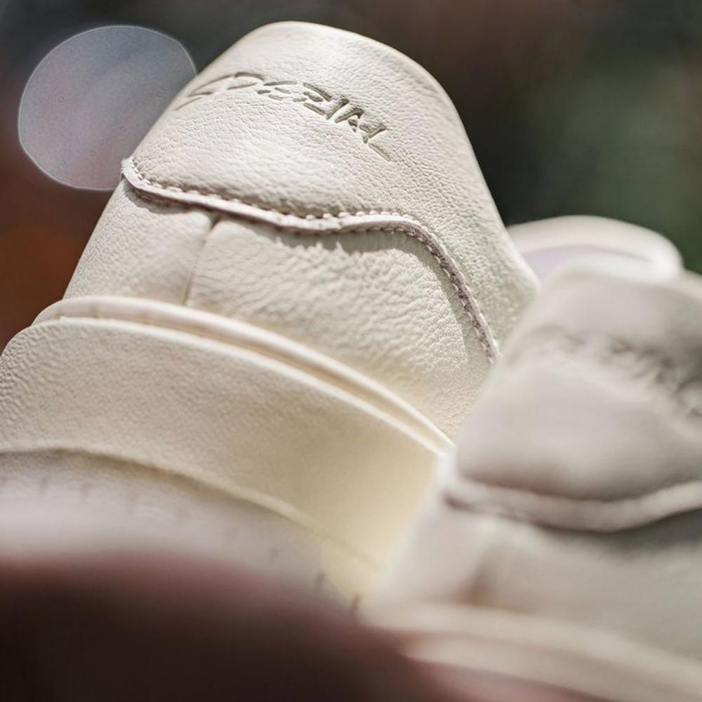 MADEN Navajo Embroidery White Sneakers