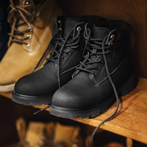 MADEN Schwarze Outdoor-Stiefel aus robustem, dick besohltem Leder – stylisch 