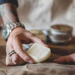 MADEN Wachspflege-Set für Jacken mit Bienenwachs Conditioner