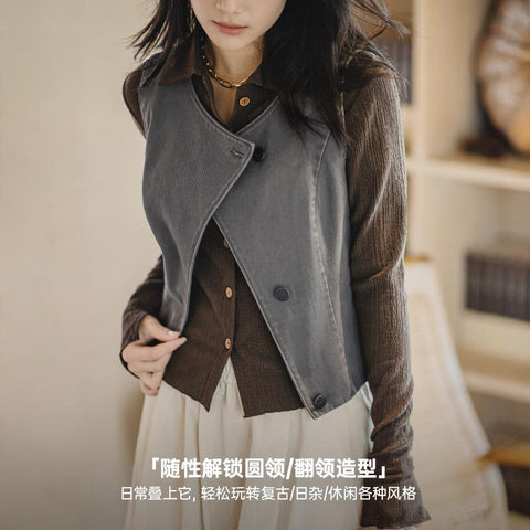 MADEN Damenweste in Grau im Deconstructed-Stil 