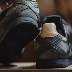 MADEN Retro Low-Profile Jogging Sneakers