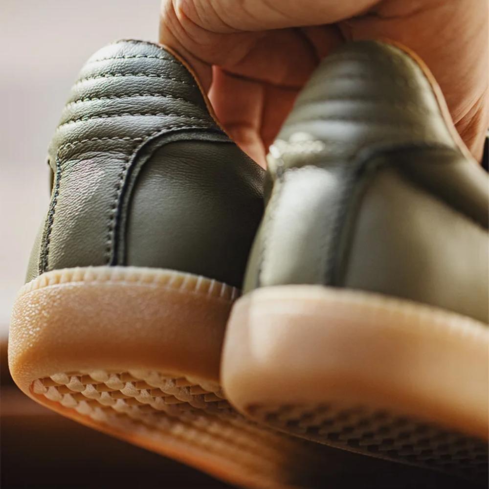 MADEN Retro Wildleder Low-Top Sneaker