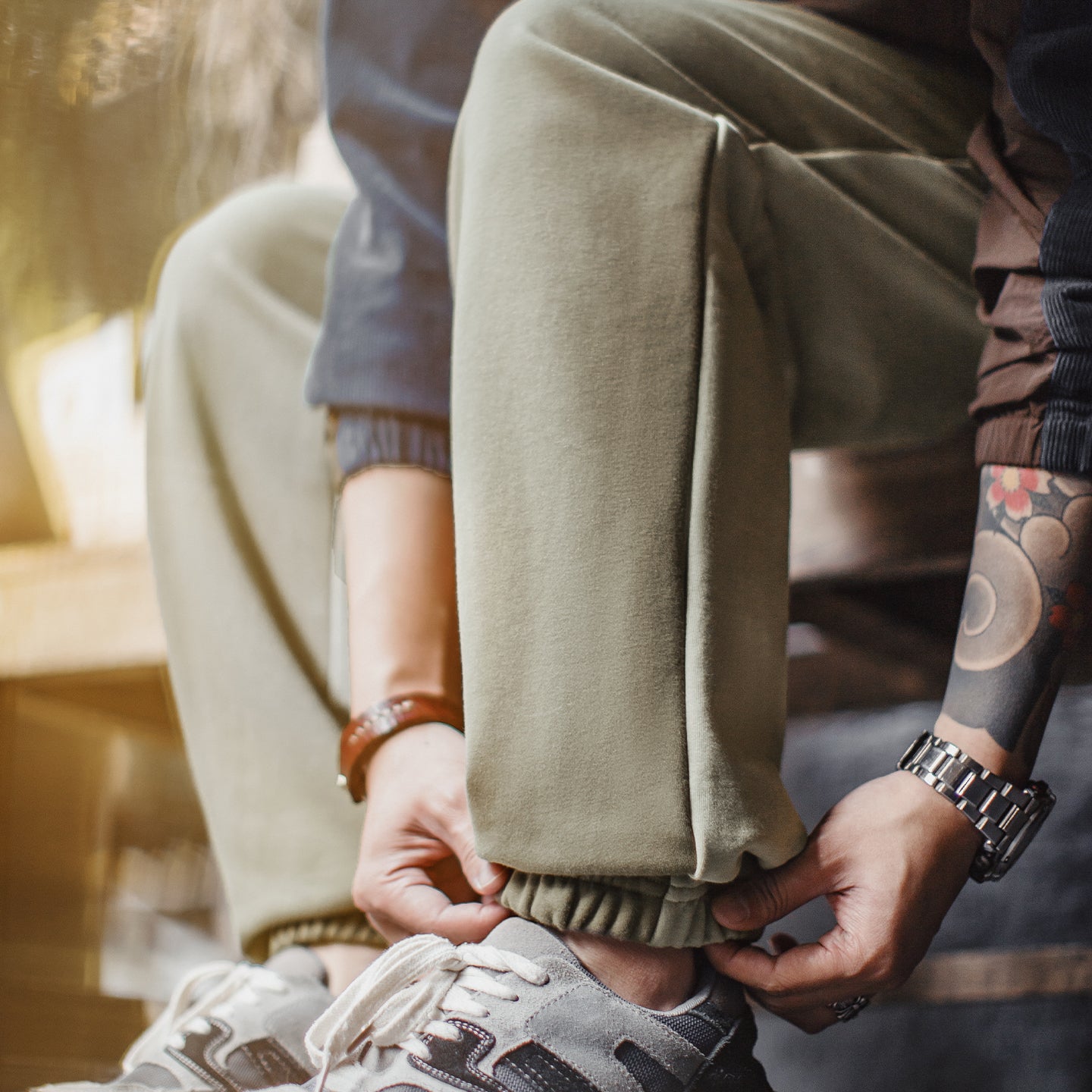 Quần jogger phối màu có thun eo MADEN