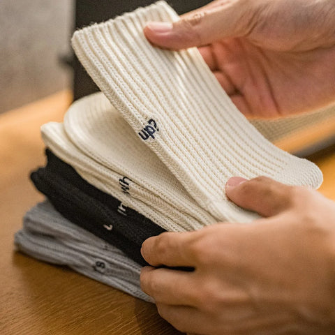 MADEN Stricksocken bis zur Wade – Bestickte, atmungsaktive Sportsocken Unisex 