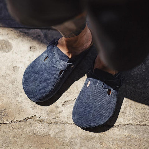 Maden Humpback Blue Mules - Closed-Toe Clogs
