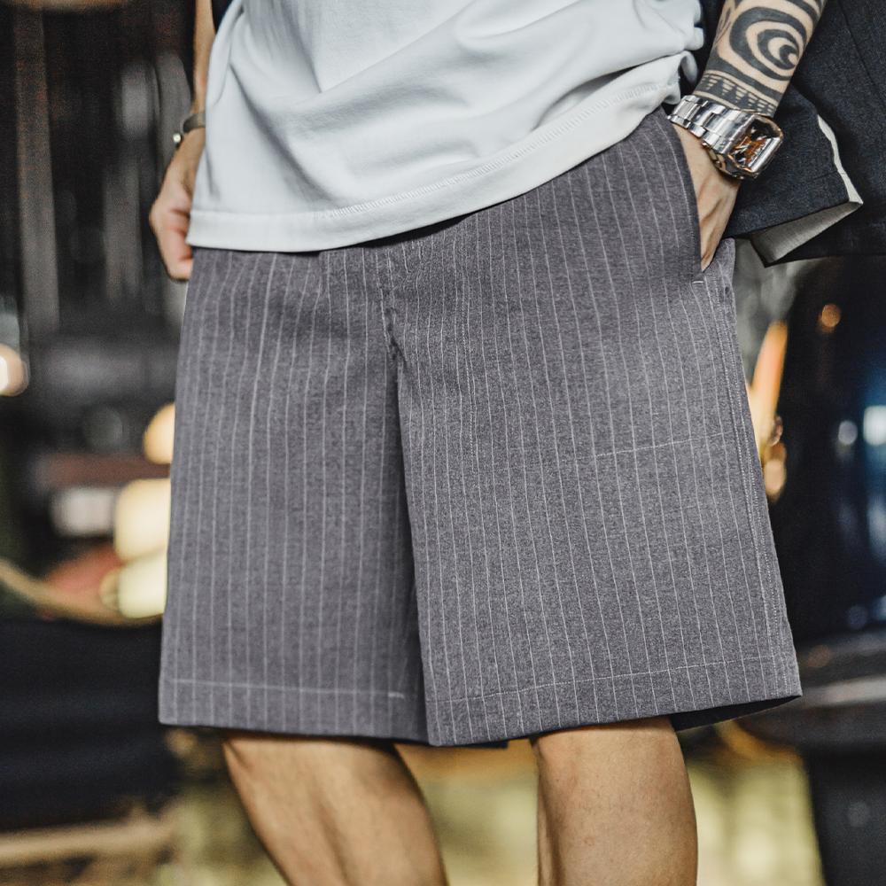 MADEN Graue formelle Shorts mit Nadelstreifen und elastischem Bund